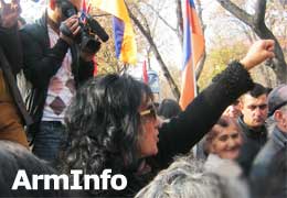 Transfer of 20% share in ArmRusgasprom to Russia sparks public protests in front of Armenia Parliament 