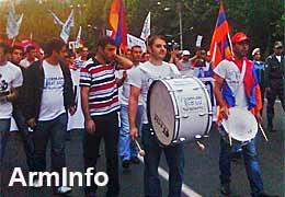 "Я - против!": В Ереване стартовала акция "Шествие в поддержку"