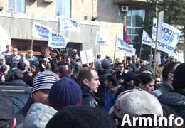 Гражданская инициатива "Я против" делает ставку на студентов и преподавателей вузов Армении