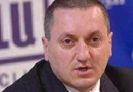 Начальник главного управления Гражданской авиации Армении Артем Мовсесян освобожден от занимаемой должности.