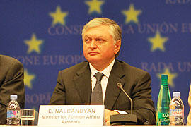 Эдвард Налбандян и Штефан Фюле договорились продолжить консультации между Арменией и Евросоюзом