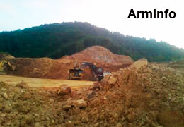 Из-за разработки золотоносного месторождения Тухманук село Мелик опустошается