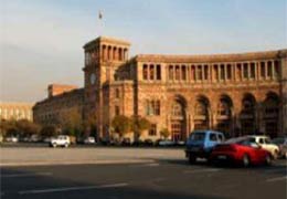 Мэрия Еревана возьмется за реконструкцию площади Республики