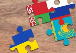 Дипломат: При вступлении Украины в ТС экономический рост был бы обеспечен лишь на 5-7 лет