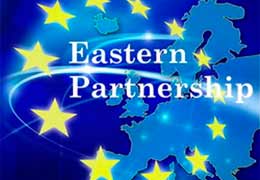 Декларация саммита <Восточного партнерства> единогласно принята, и лишь под положением <об аннексии Крыма> подписались только члены ЕС