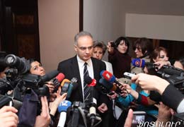 Levon Zurabyan on ad hoc committee on gas: parliamentary majority piling up issues to wash out the major problem 